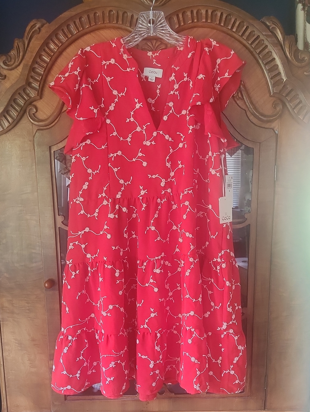 CeCe NWT Red Floral Embroidered Ruffle Tiered Mini Dress Size Medium